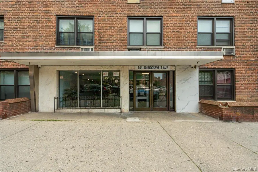 143-30 Roosevelt AVE #3L, Flushing, NY 11354