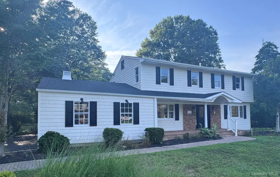 135 Church RD, Great River, NY 11739