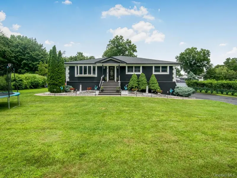 3 Quaker RD, New City, NY 10956