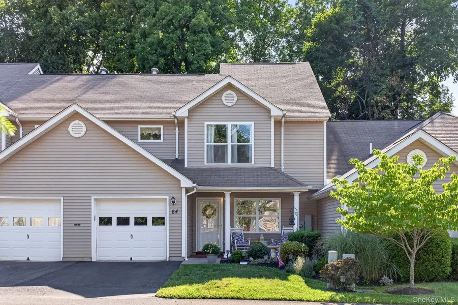 64 Twin Ponds DR, Kingston, NY 12401