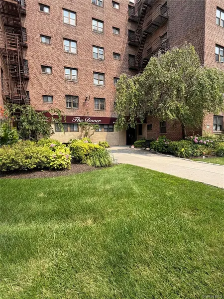 8719 204th ST #A41, Hollis, NY 11423