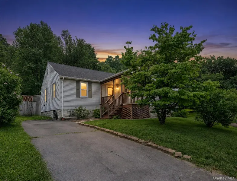 22 Petit AVE, Kingston, NY 12401