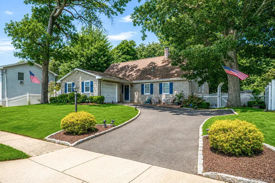 1A Richard PL, Ronkonkoma, NY 11779