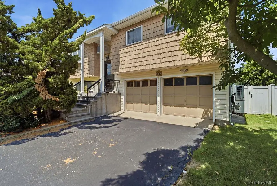 165 Meister BLVD, Freeport, NY 11520