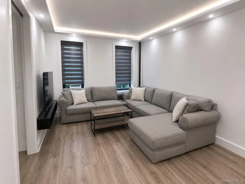 83-52 Talbot ST #2G, Kew Gardens, NY 11415
