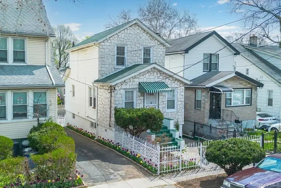 3704 Harper AVE, Bronx, NY 10466