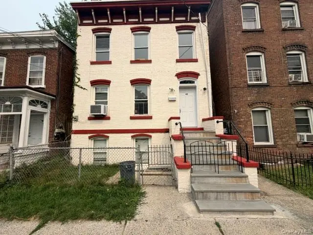 42 Carpenter AVE, Newburgh, NY 12550