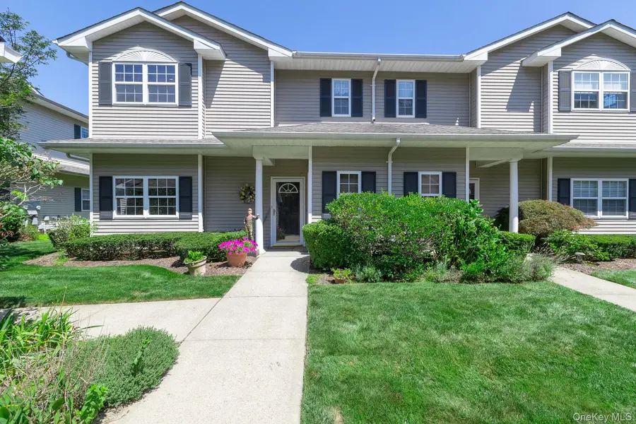 1204 Aerie WAY #1204, East Quogue, NY 11942