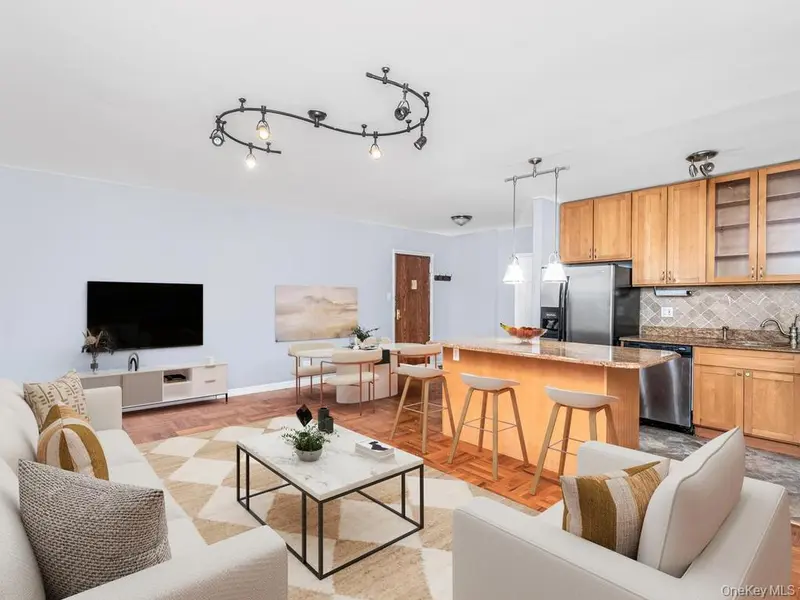 5601 Riverdale AVE #3R, Bronx, NY 10471