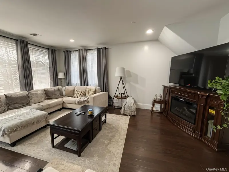 244 Beach 79th ST, Rockaway Beach, NY 11692