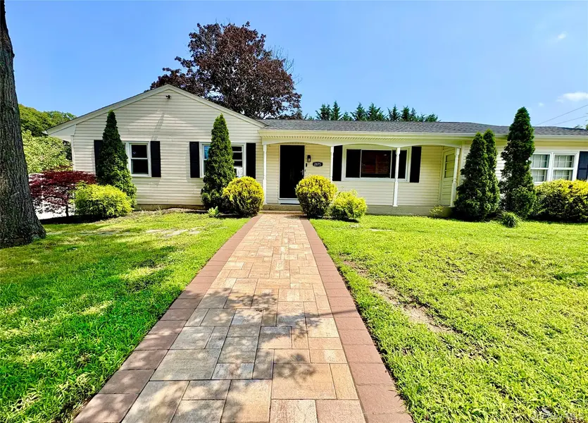 2875 Ocean AVE, Ronkonkoma, NY 11779