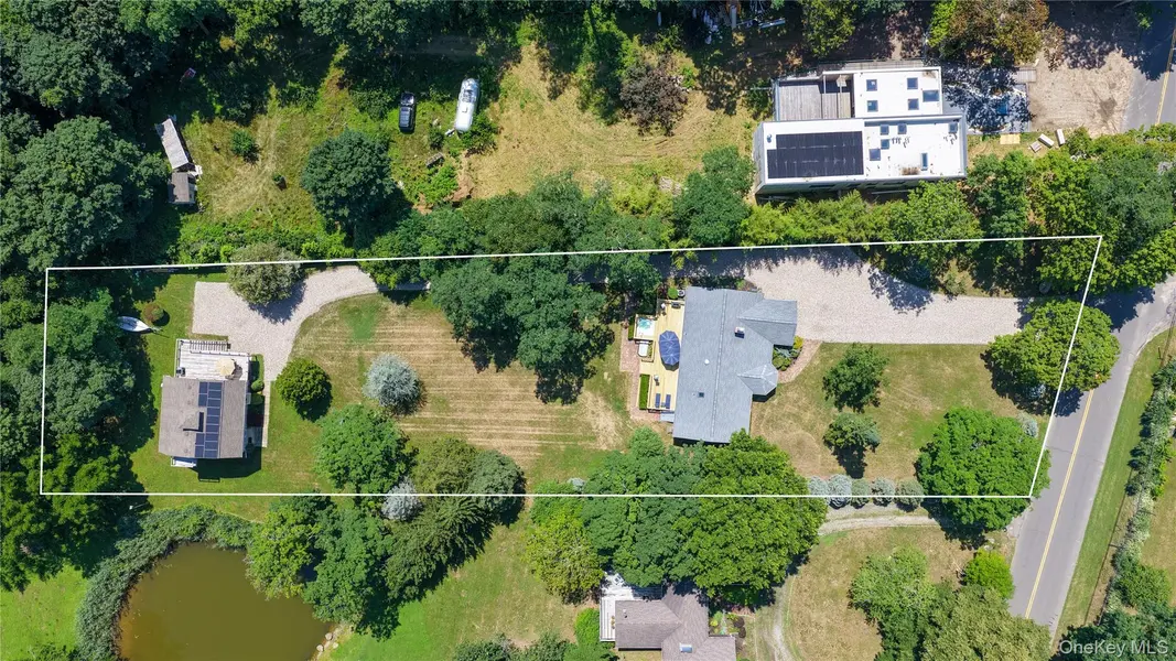 64A N Midway RD, Shelter Island, NY 11964