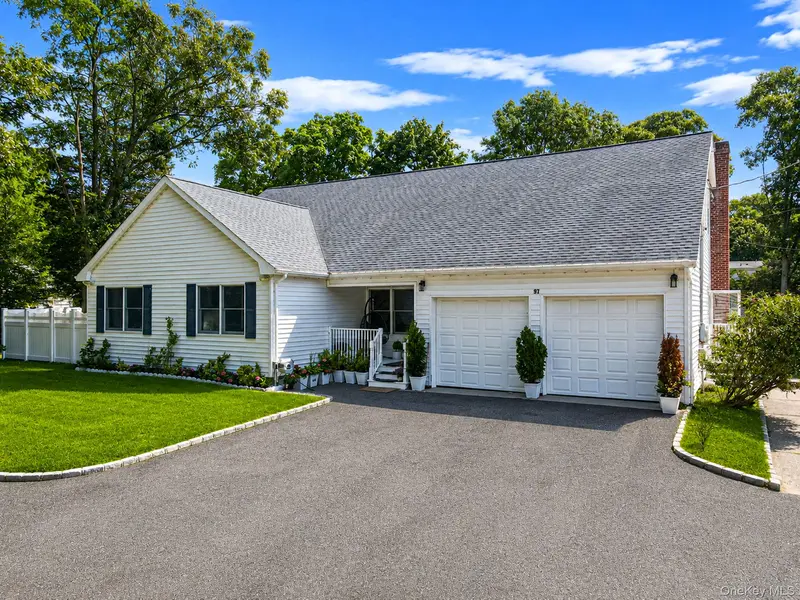 97 Blydenburgh RD, Centereach, NY 11720