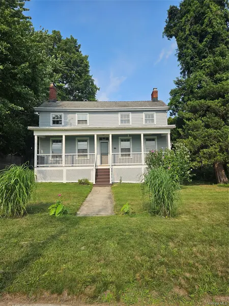 14 rams hill RD, Glenwood Landing, NY 11757