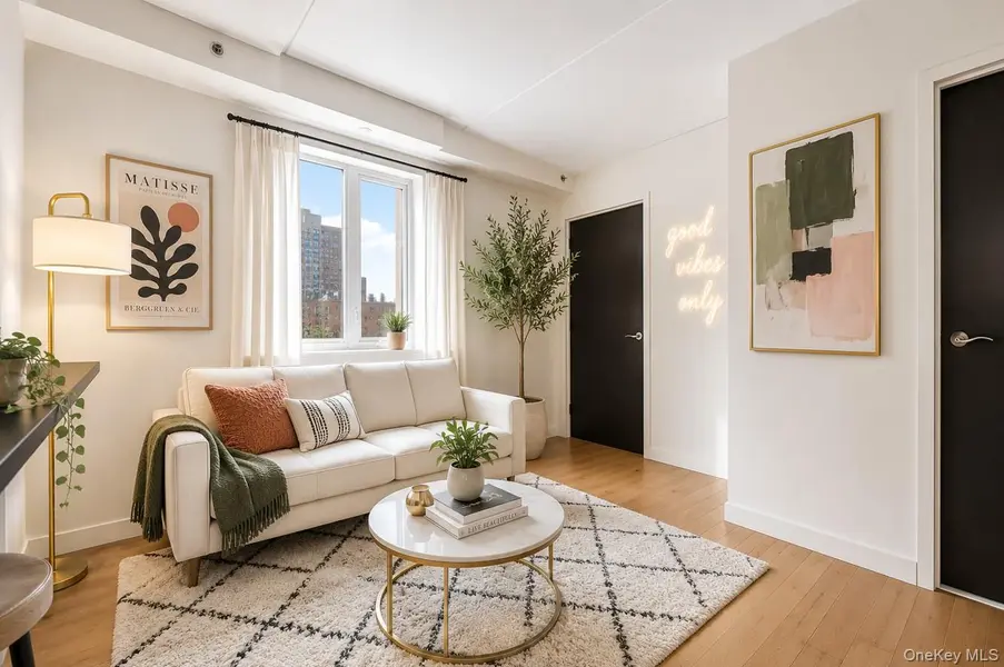 1810 3rd AVE #8C, New York (manhattan), NY 10029