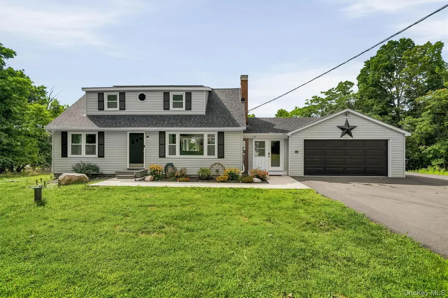 80 Burlingham RD, Pine Bush, NY 12566