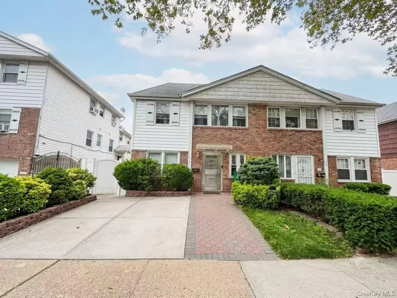 5715 224th ST, Oakland Gardens, NY 11364