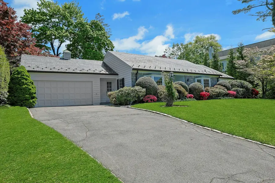 44 Ramona CT, New Rochelle, NY 10804