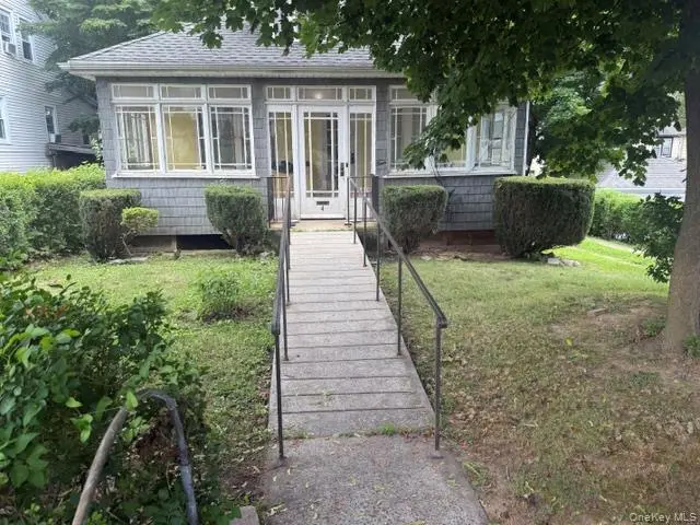 10 Catskill AVE, Yonkers, NY 10704