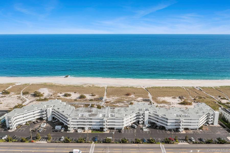 253 dune #62, Westhampton Beach, NY 11978
