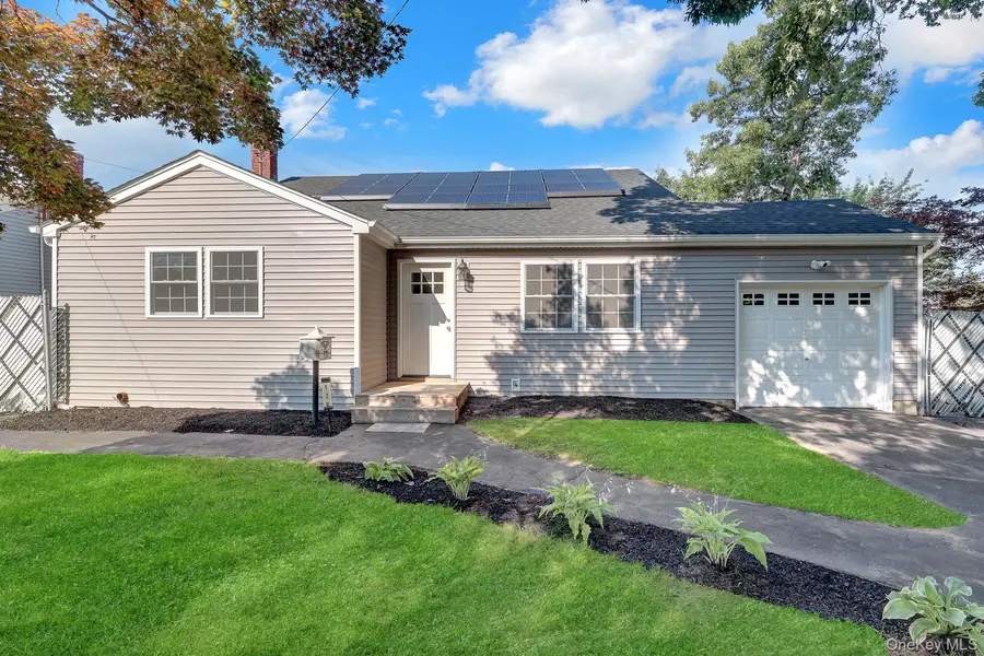 128 W 17th ST, Deer Park, NY 11729