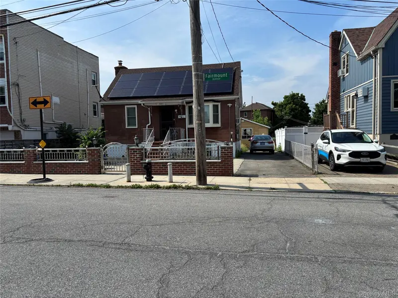 3251 Fairmount AVE, Bronx, NY 10465
