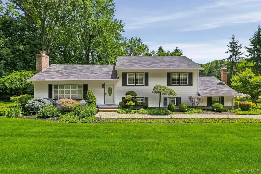 2 Buena Vista TER, Central Valley, NY 10917
