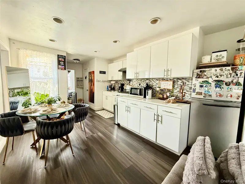 14-18 114th ST, College Point, NY 11356