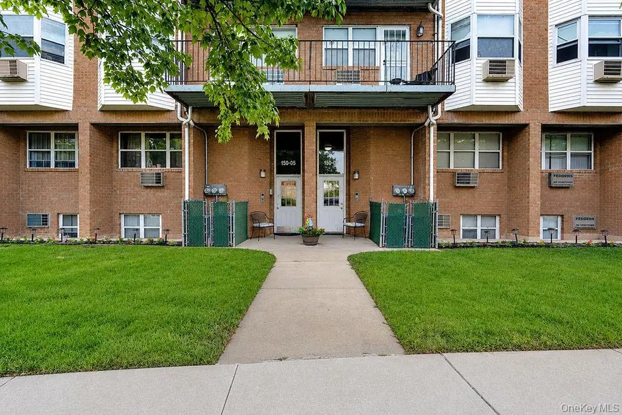 150-07 95th ST #3, Ozone Park, NY 11417