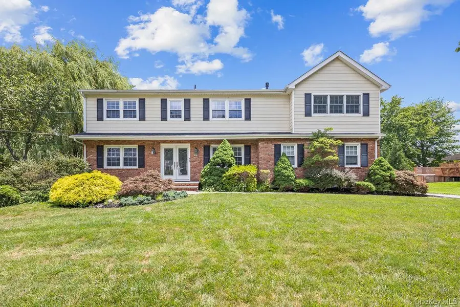 16 Yale DR, New City, NY 10956