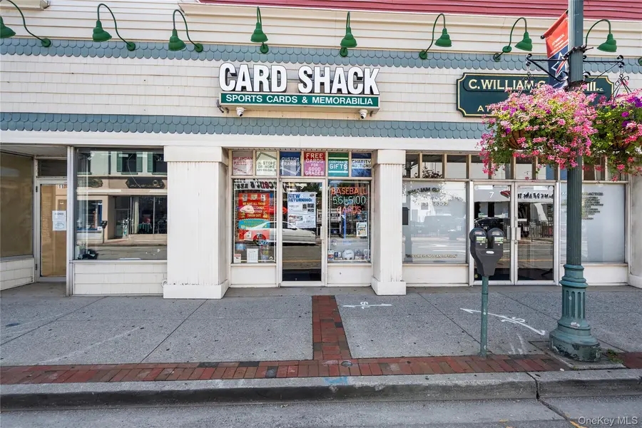 9 Atlantic AVE, Lynbrook, NY 11563