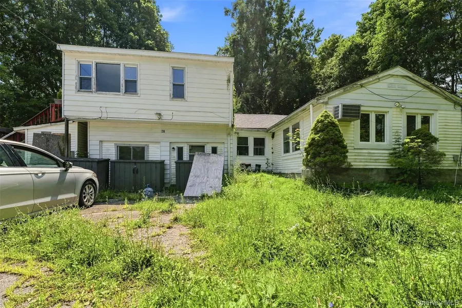 26 Weitz RD, Hopewell Junction, NY 12533