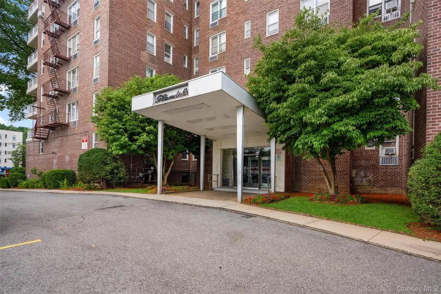125 Bronx River RD #7A, Yonkers, NY 10704