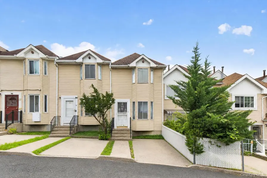 29 Tappen CT, Staten Island, NY 10304