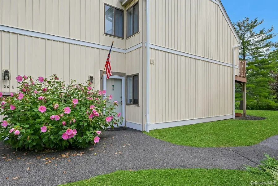 26 Kenneth Stuart #A, Mohegan Lake, NY 10547