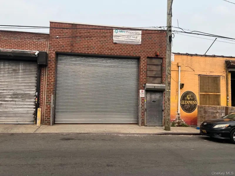10324 101st ST, Ozone Park, NY 11417