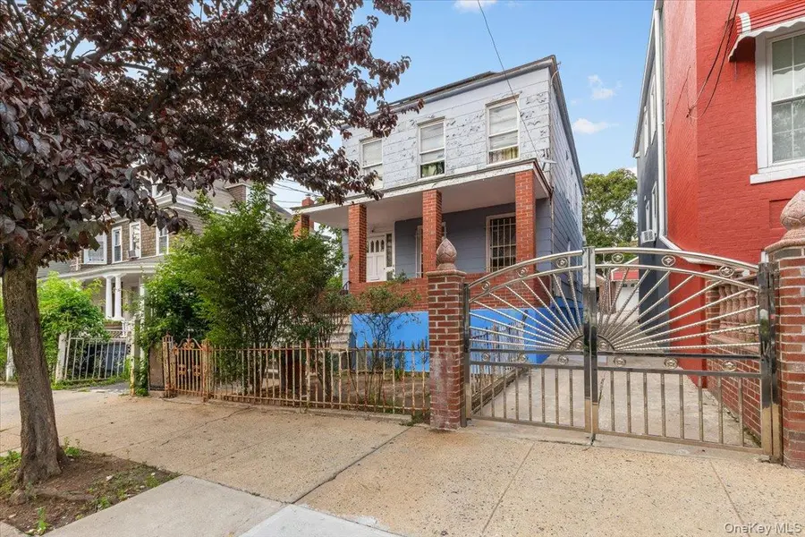 849 E 219th ST, Bronx, NY 10467