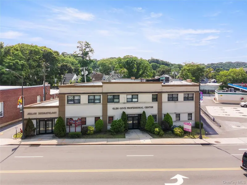 29 Glen Cove AVE #108, Glen Cove, NY 11542
