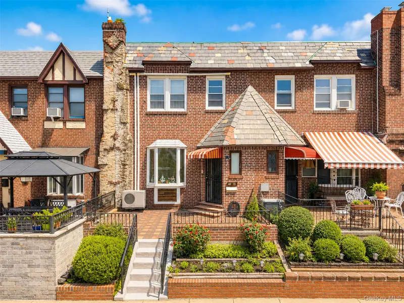 4215 172nd ST, Flushing, NY 11358