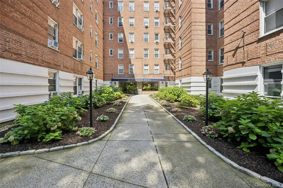 247 Parkview AVE #3P, Bronxville, NY 10708