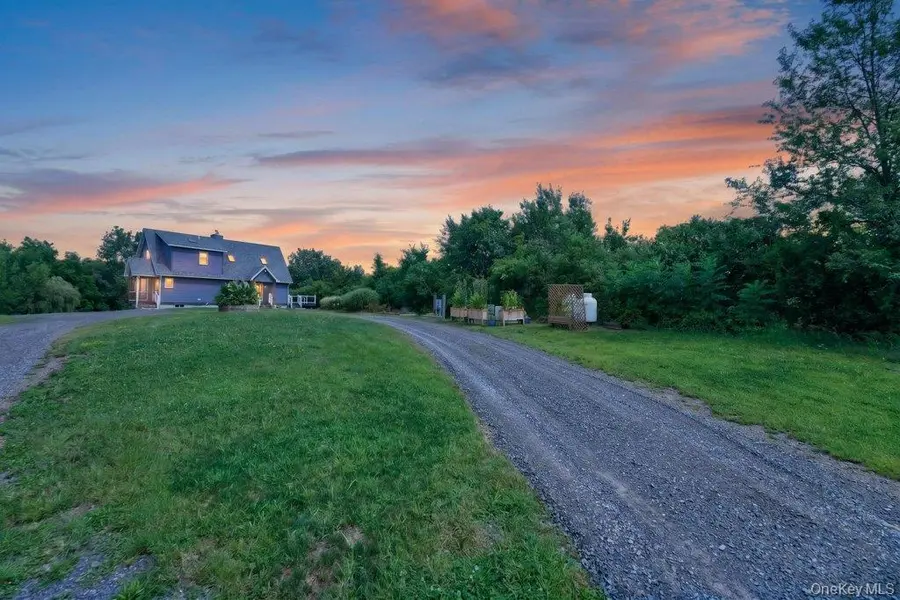 2640 State Route 203 #Stop 1, Kinderhook, NY 12184