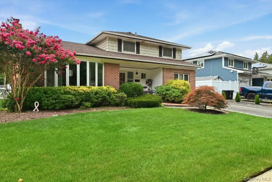 3345 Beltagh AVE, Wantagh, NY 11793
