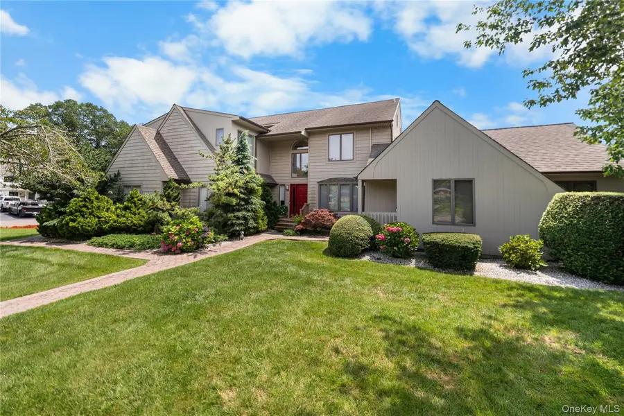 29 Seacove LN, South Jamesport, NY 11901