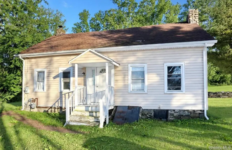 1 Klingher CT, Pomona, NY 10970
