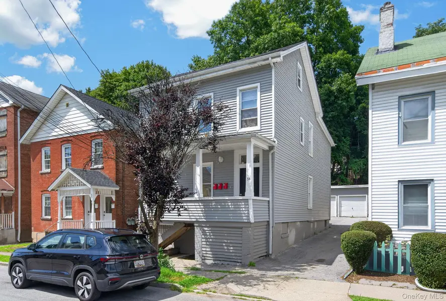 54 Gifford AVE, Poughkeepsie, NY 12601