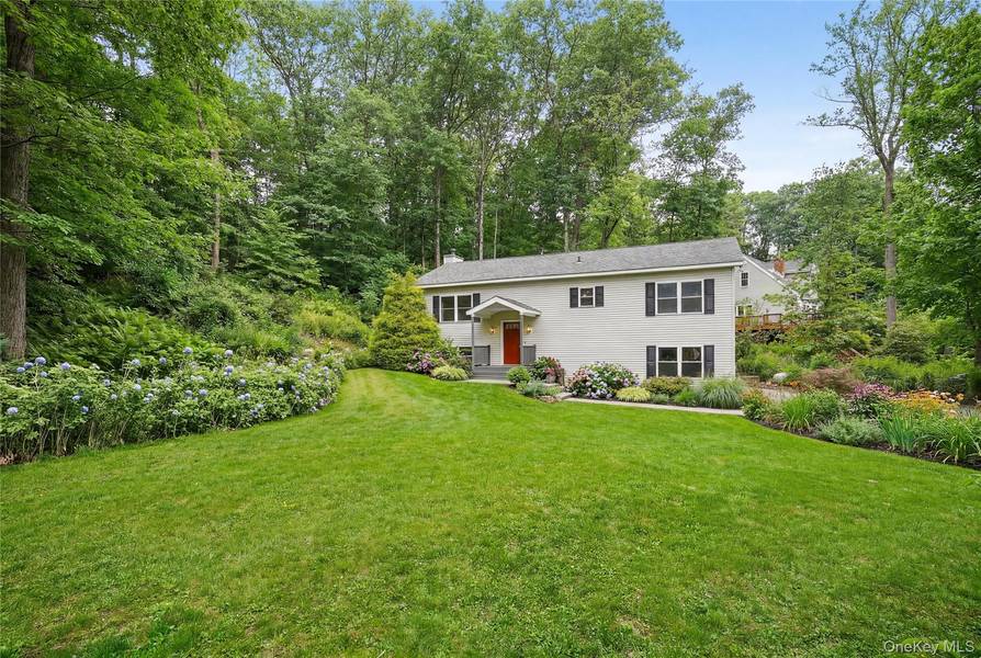 64 Gates DR, Patterson, NY 12563