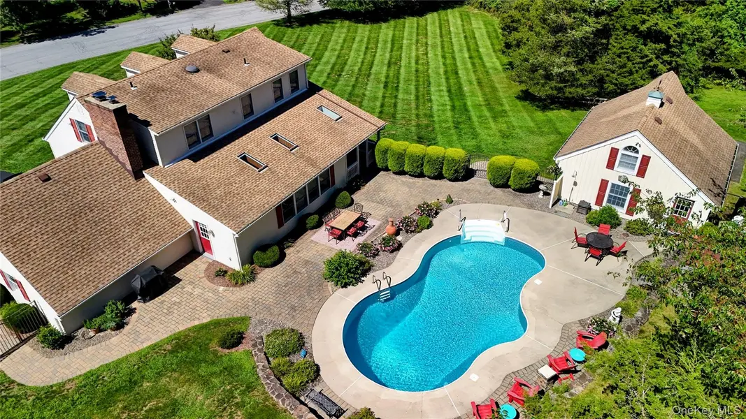 1 Cedar Hill DR, Warwick, NY 10990