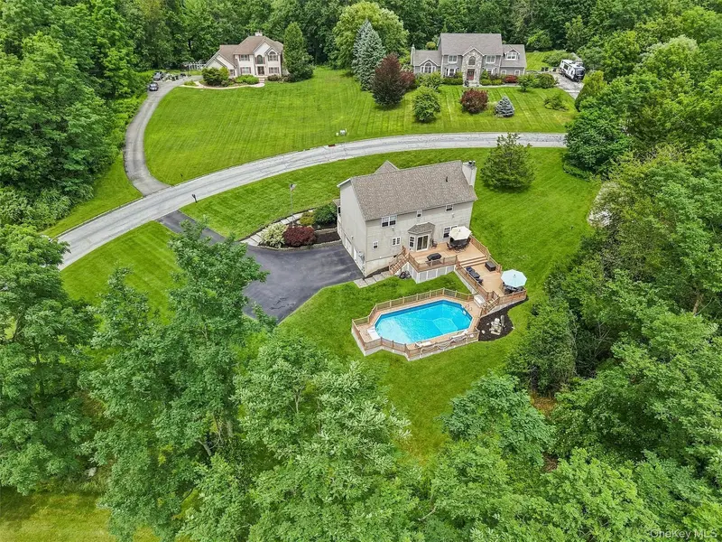 3 Garnett Hill RD, Chester, NY 10918