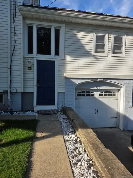 65 S Clinton ST #B, Poughkeepsie, NY 12601