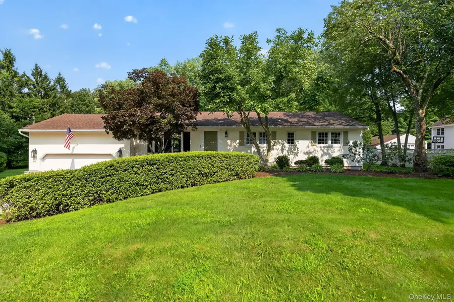 2718 Quaker Church RD, Yorktown Heights, NY 10598
